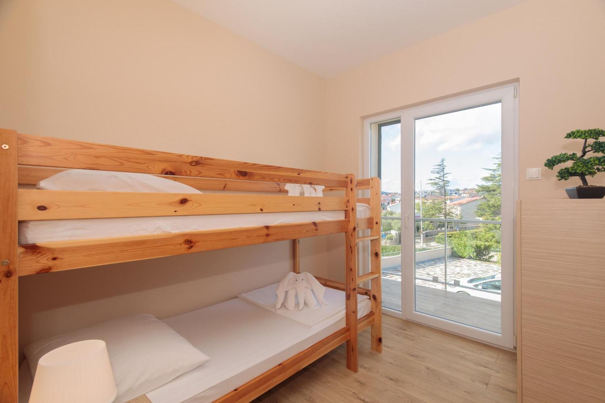 Apartments Tm Krk Town Exterior foto