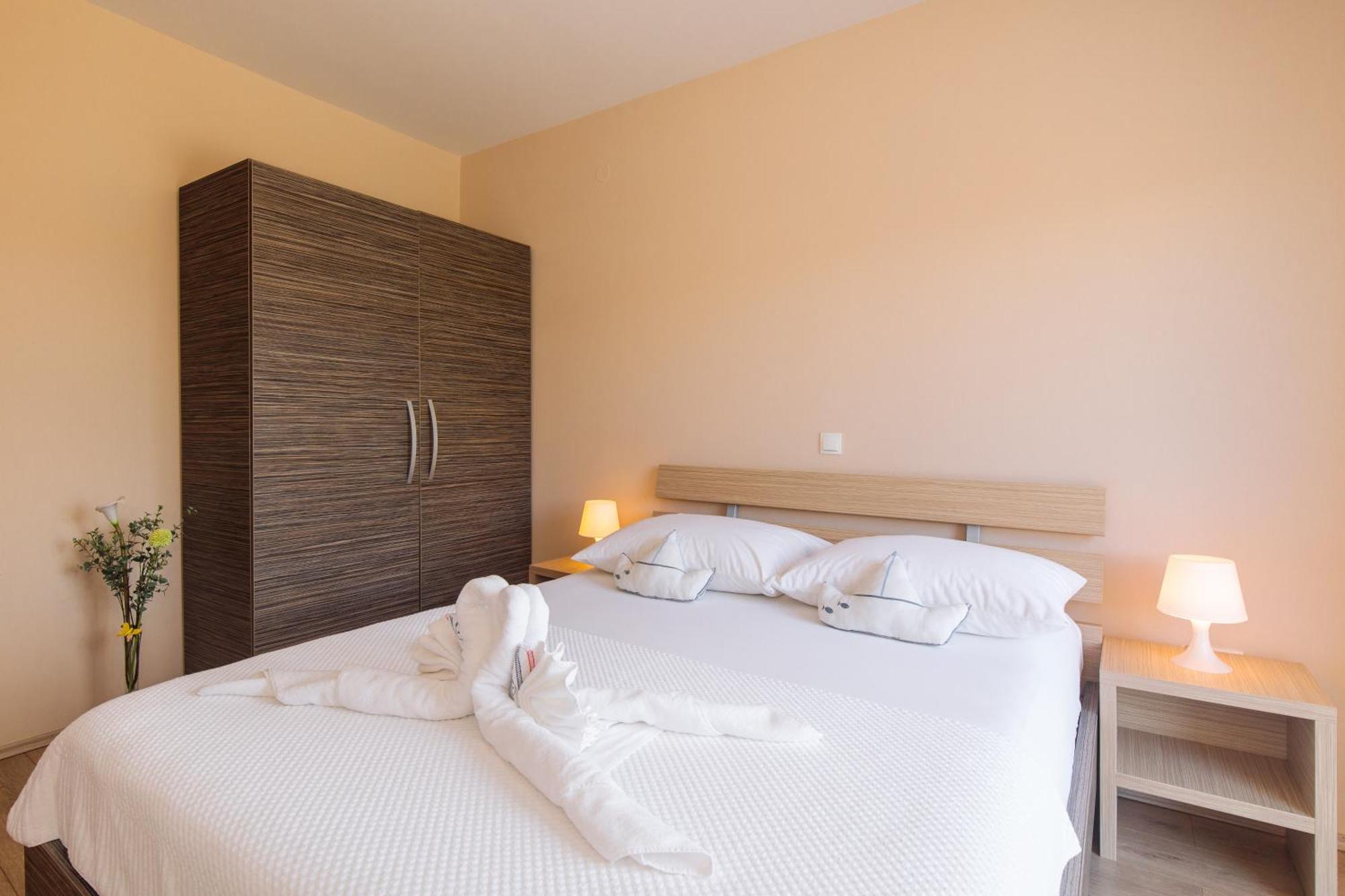 Apartments Tm Krk Town Exterior foto