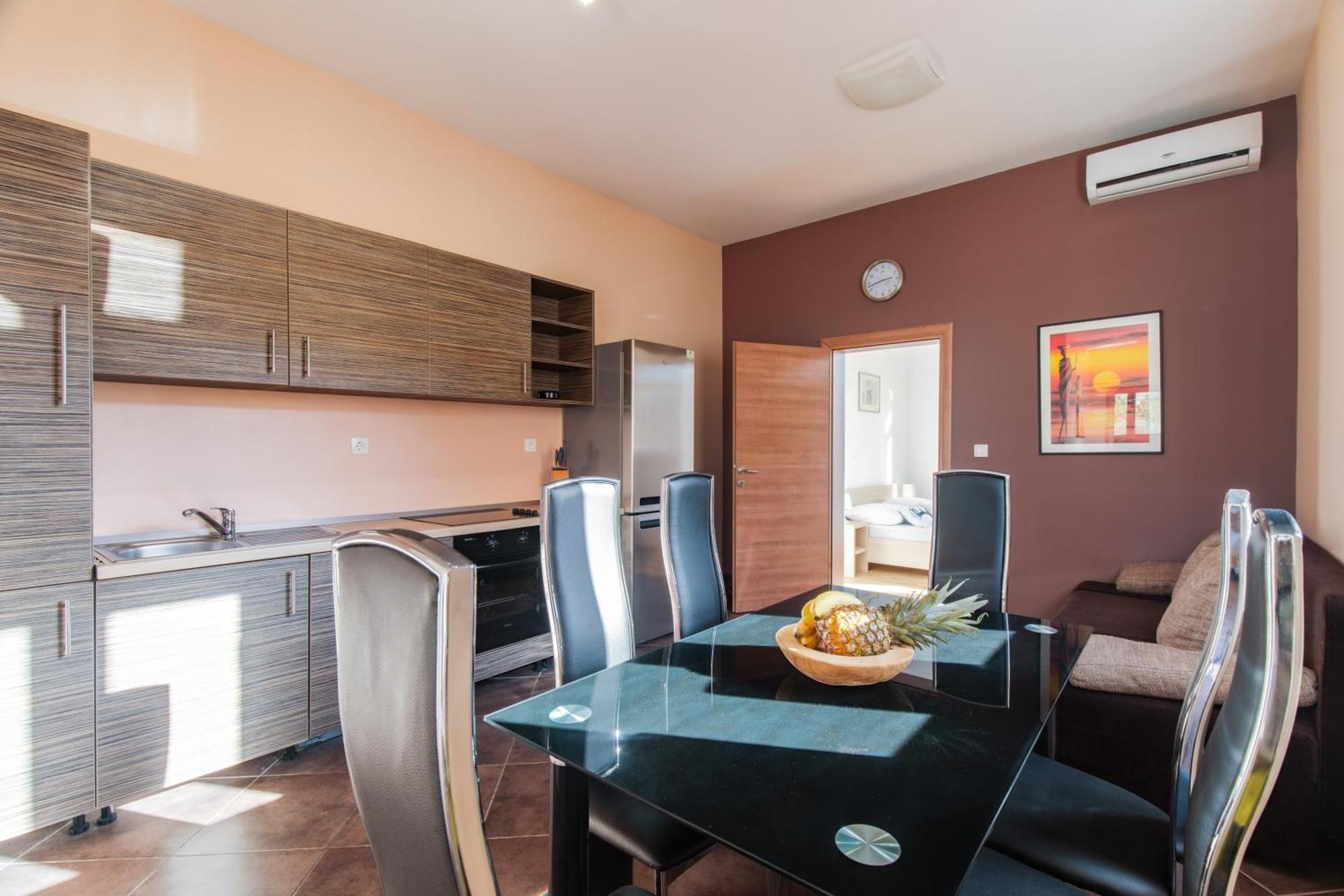 Apartments Tm Krk Town Exterior foto
