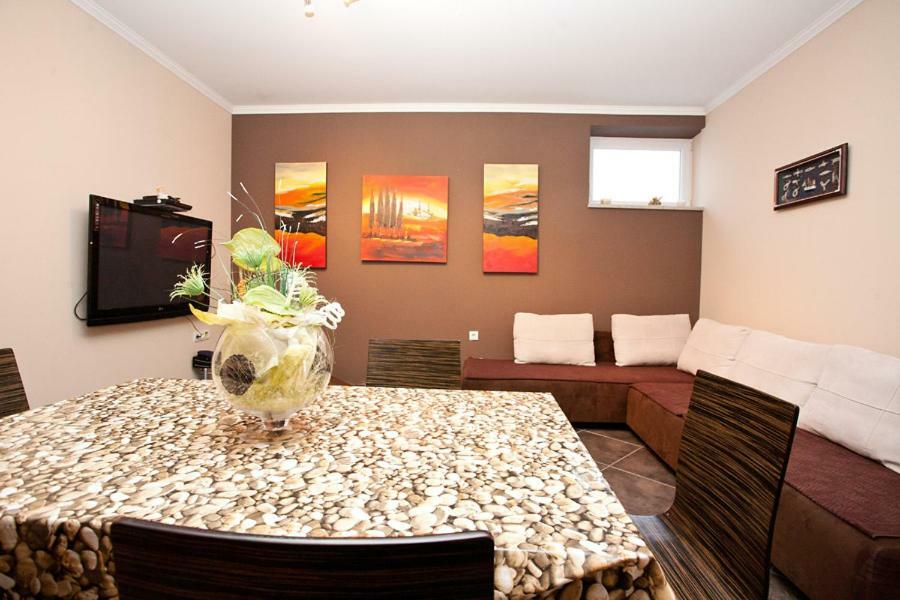 Apartments Tm Krk Town Exterior foto
