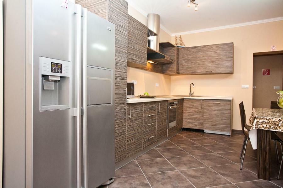 Apartments Tm Krk Town Exterior foto